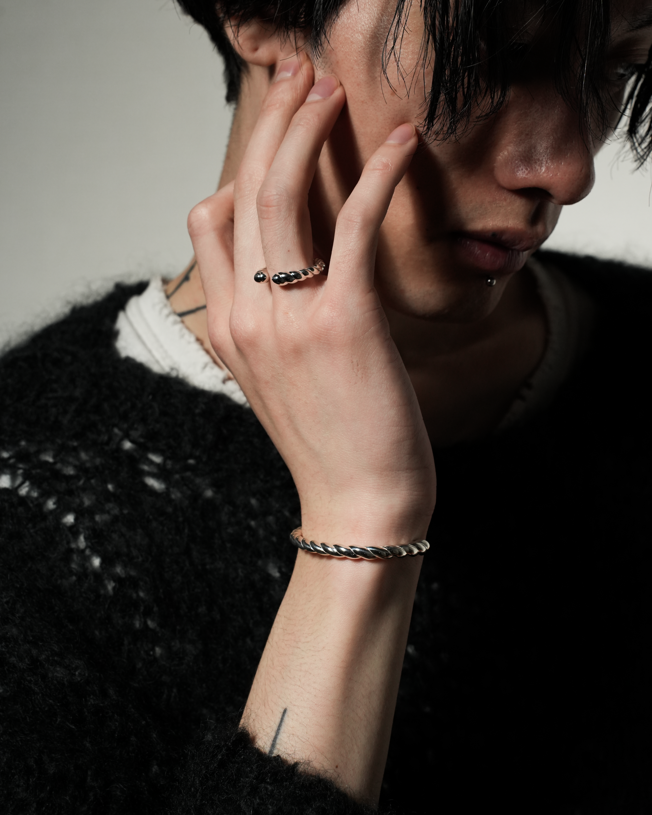 Twist Tide bangle【受注品】