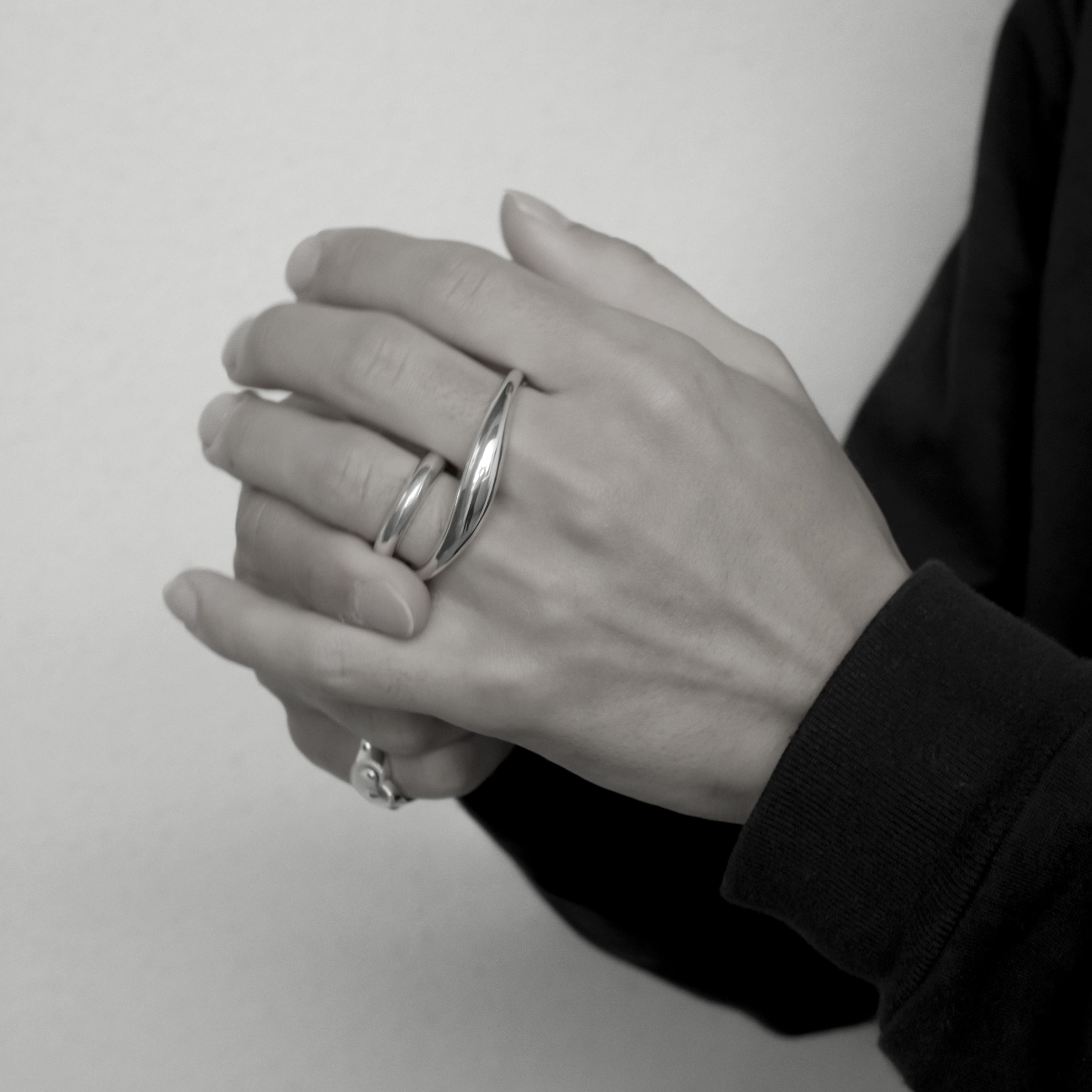 wave 2 finger ring【受注品】