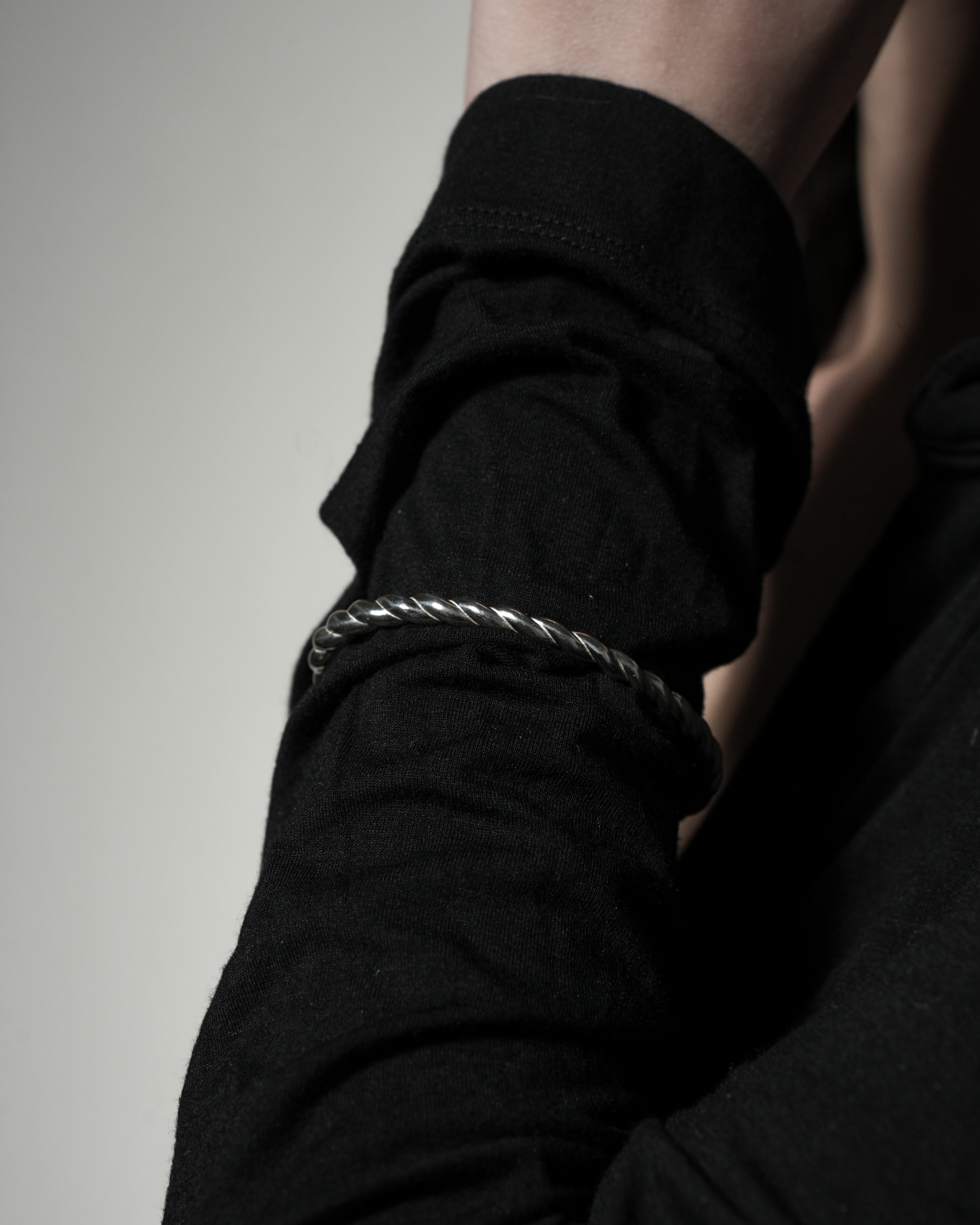 Twist Tide bangle【受注品】