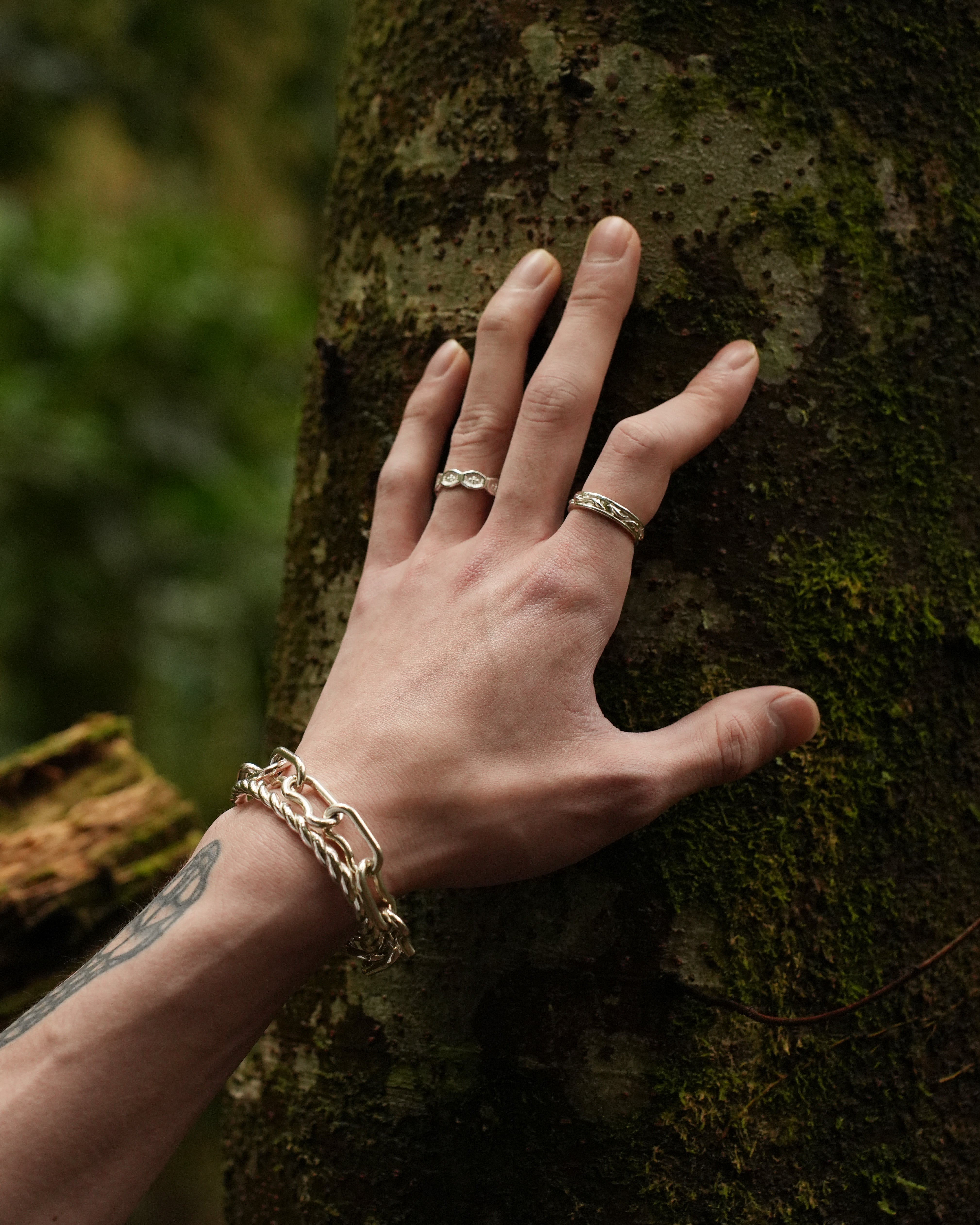 Twist Tide bangle【受注品】